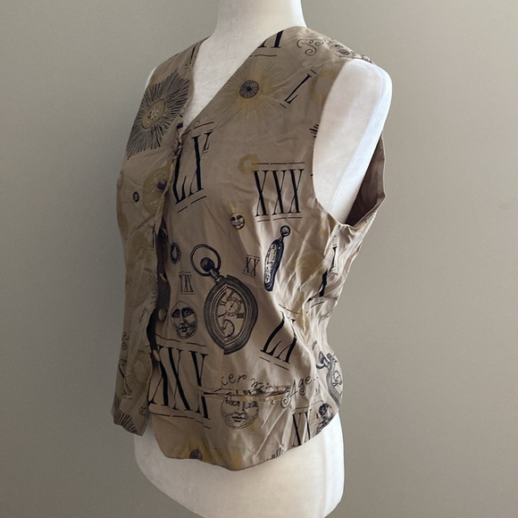 Ann May time clock vest - Picture 3 of 10